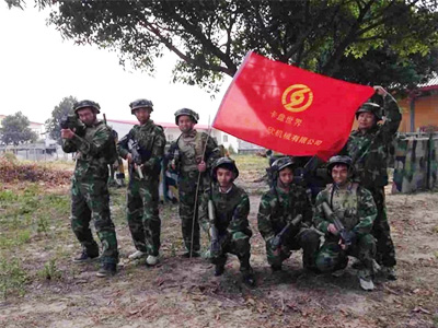 六欣公司員工真人CS團建活動